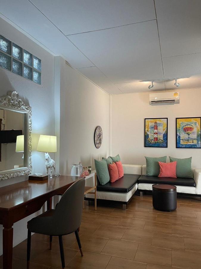Rynn Hotel Trat Exterior foto